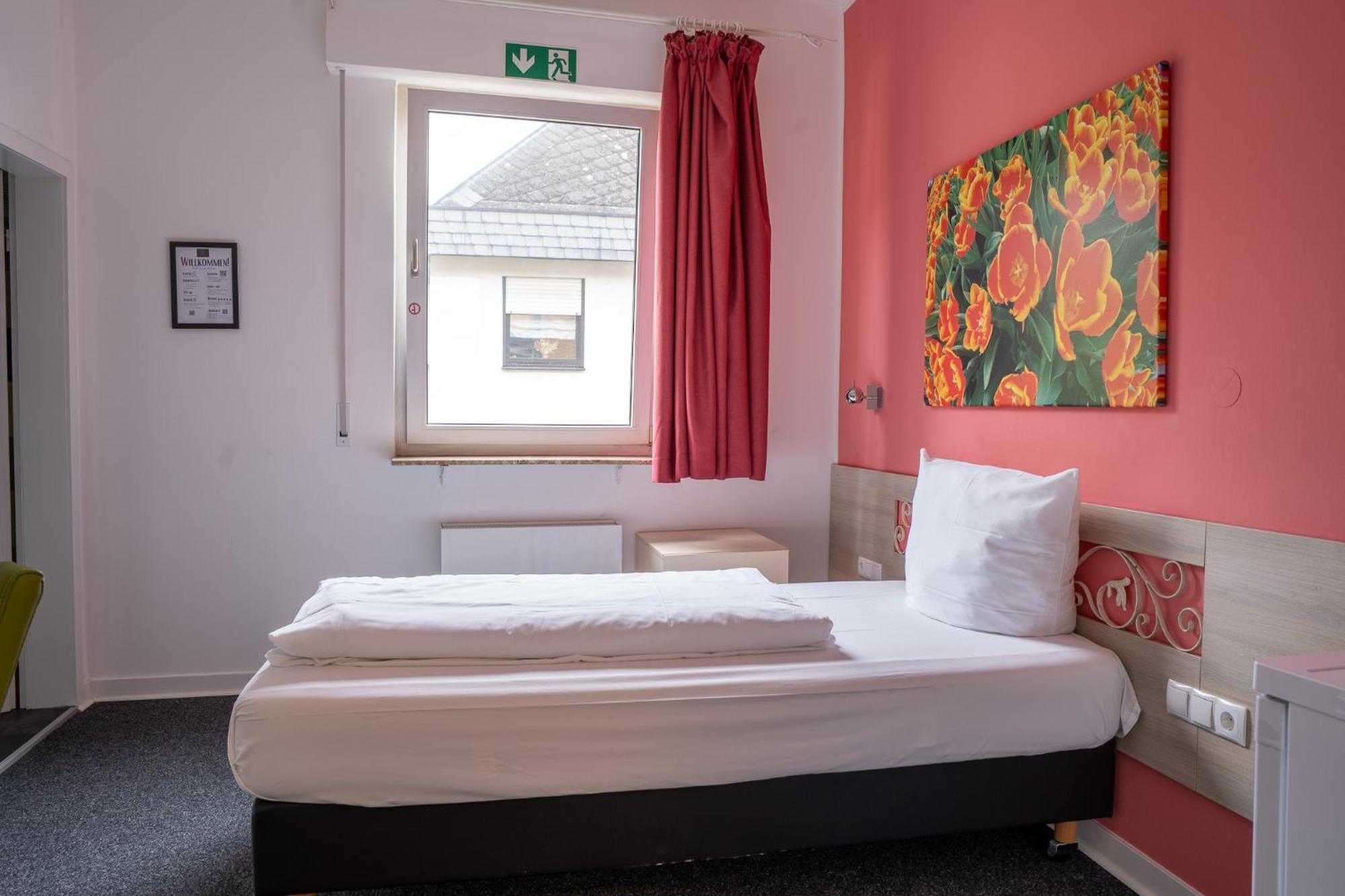 Honeybee Properties Winningen Buitenkant foto